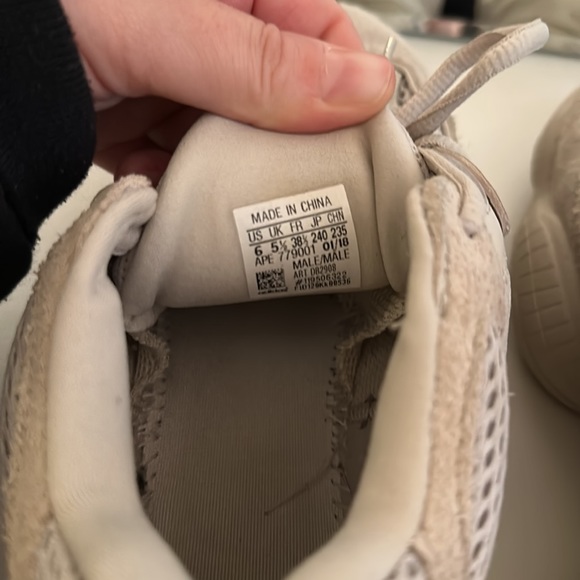 Yeezy 500 Blush - Picture 9 of 10